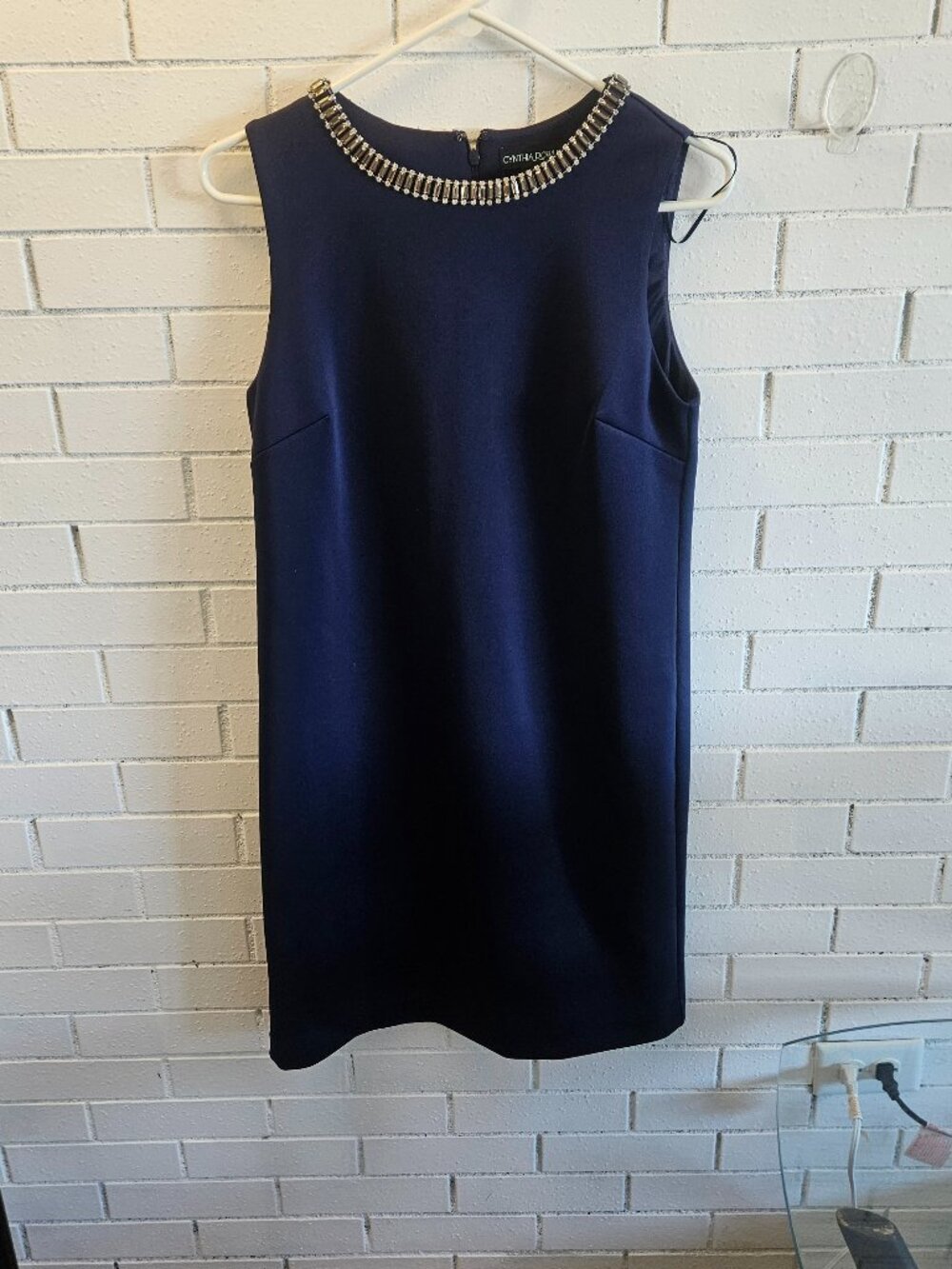 Cynthia Rowley navy blue sheath dress rhinest 6 "scuba material"